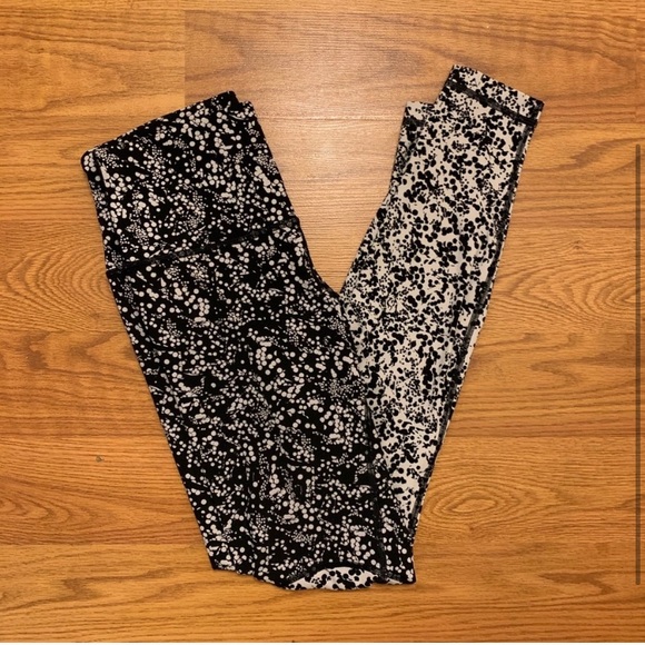 lululemon athletica Pants - LIKE NEW Lululemon wunder under high rise